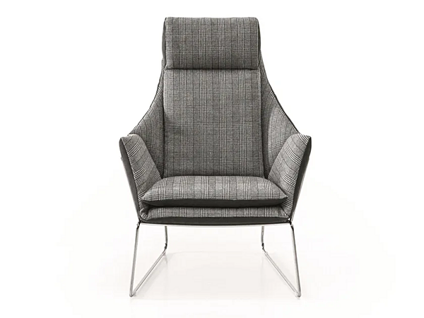 High Back Fabric Armchair New York Saba factory SABA from Italy. Foto №2