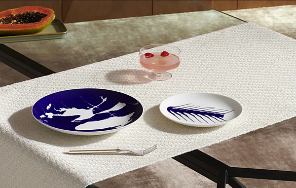 Set of 2 porcelain placeholder plates Neige CASSINA GNR CP 03 factory CASSINA from Italy. Foto №3