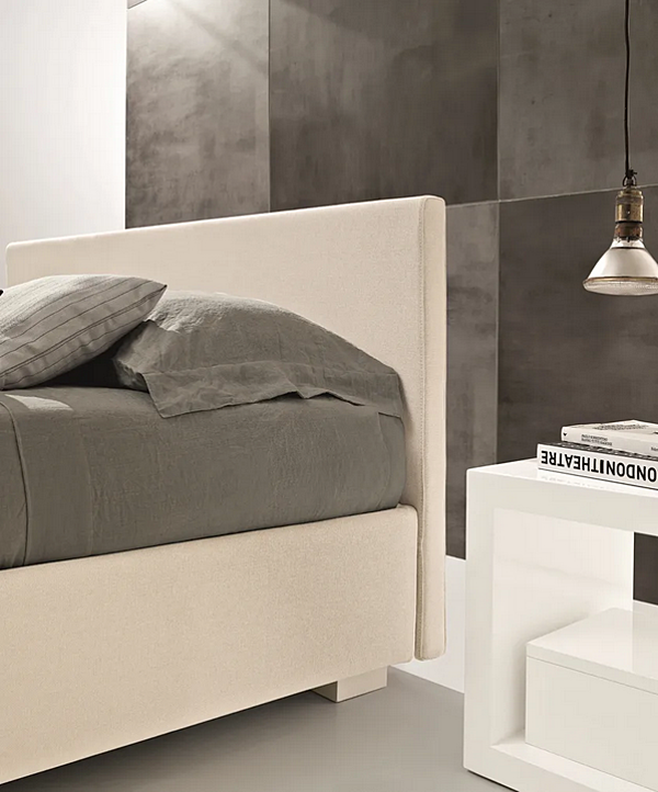 Upholstered double bed with soft back Duomo Design Derby factory Duomo Design from Italy. Foto №3