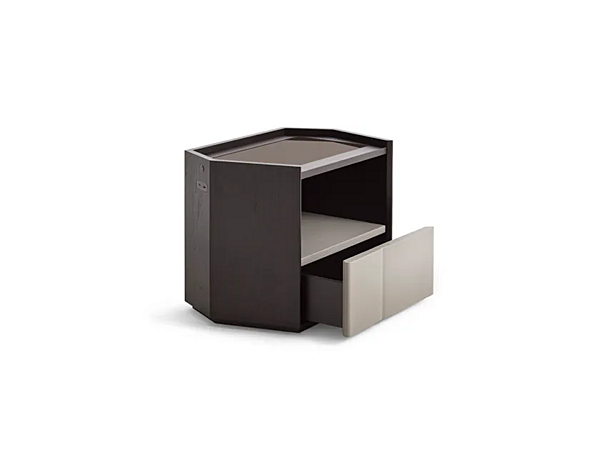 Wooden bedside table with built-in lights GIORGETTI Delphi factory GIORGETTI from Italy. Foto №3