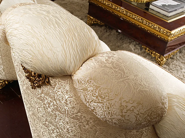 Fabric armchair with upholstered back A.R. Arredamenti Grand Royal 1481 factory A.R.ARREDAMENTI SRL from Italy. Foto №5