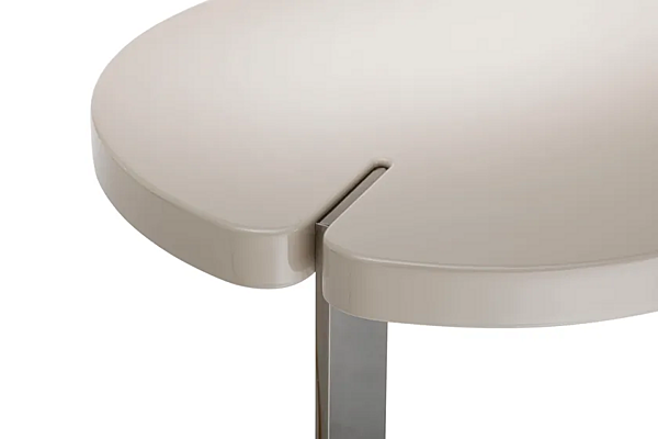 Round wooden side table Butter Saba factory SABA from Italy. Foto №2