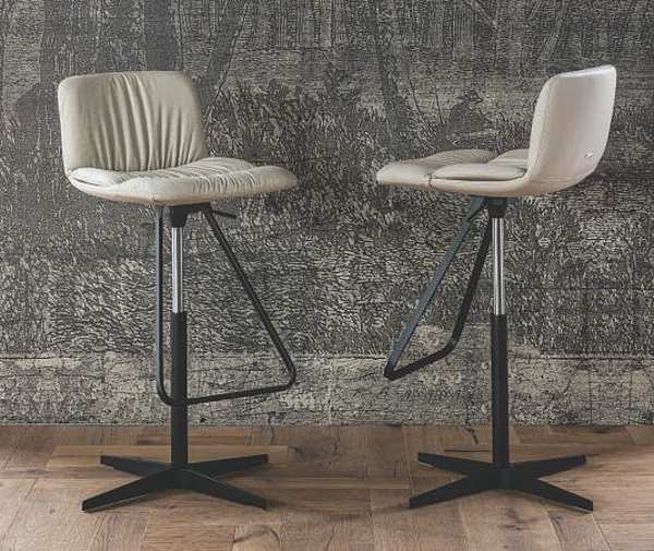 Bar stool CATTELAN ITALIA Archirivolto AXEL factory CATTELAN ITALIA from Italy. Foto №4