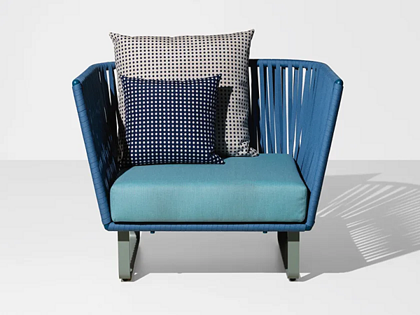 Garden armchair with armrests KETTAL Bitta factory KETTAL from Italy. Foto №1