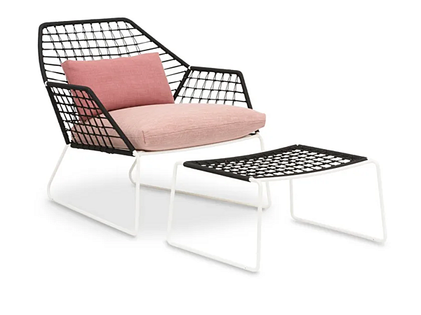 Garden armchair with removable cover and armrests in technical fabric Saba New York Soleil factory SABA from Italy. Foto №3