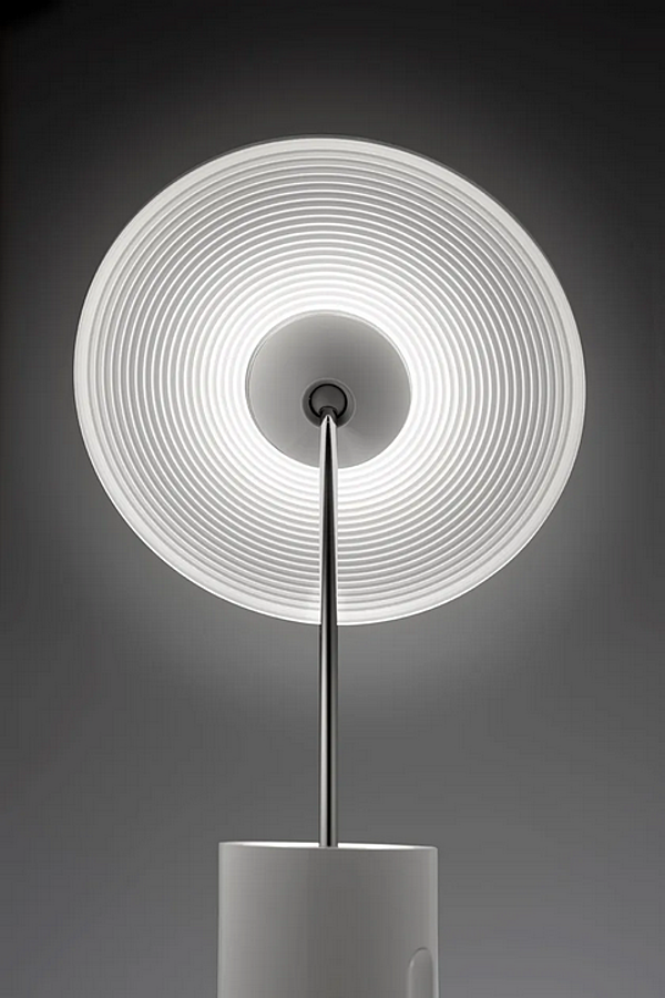 Table lamp with swing arm extruded aluminium Artemide Sisifo 1732020A factory Artemide from Italy. Foto №2