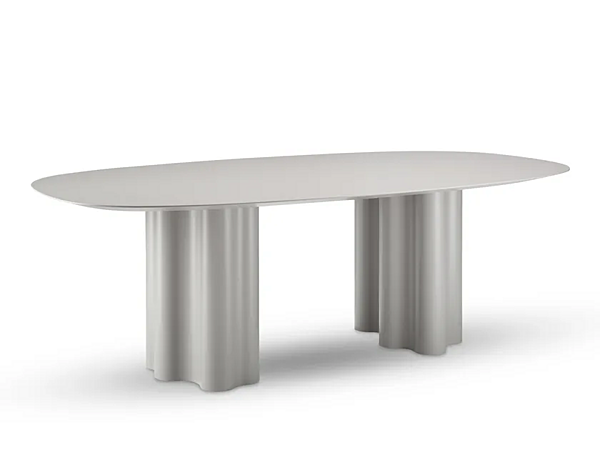 Oval table with polyurethane base and lacquered MDF top Saba Teatro Magico factory SABA from Italy. Foto №1
