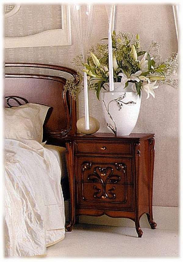 Bedside table MEDEA 2046 factory MEDEA from Italy. Foto №1