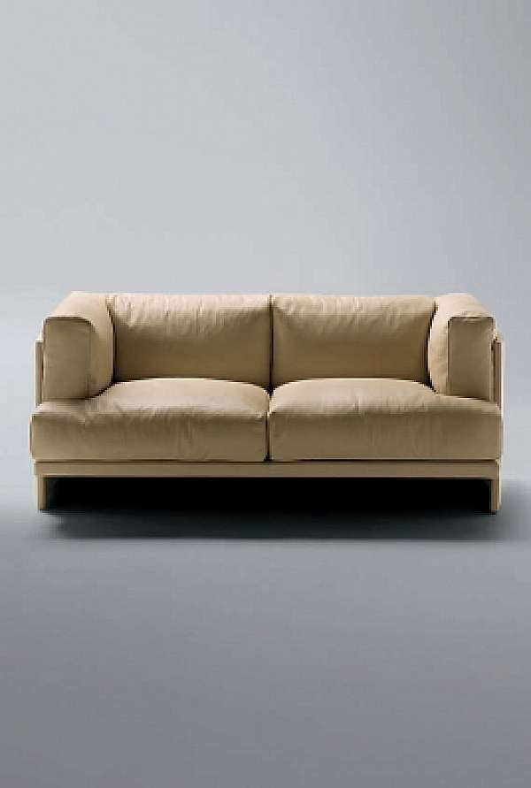 Couch POLTRONA FRAU 5351211 Le Icone