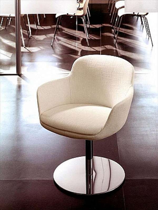 Armchair DELLA ROVERE Anna factory DELLA ROVERE from Italy. Foto №1