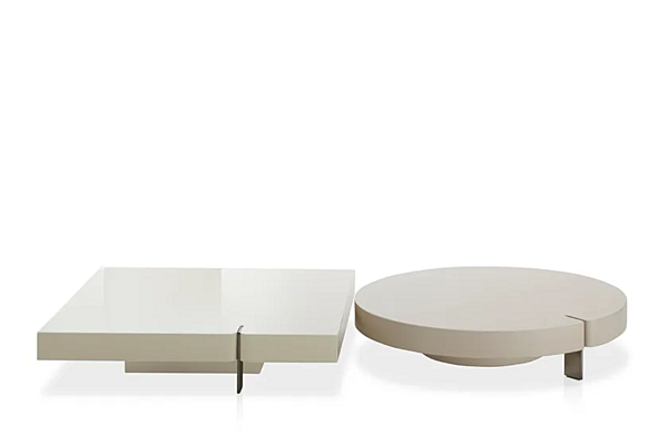 Square Wooden Coffee Table Butter Saba factory SABA from Italy. Foto №2