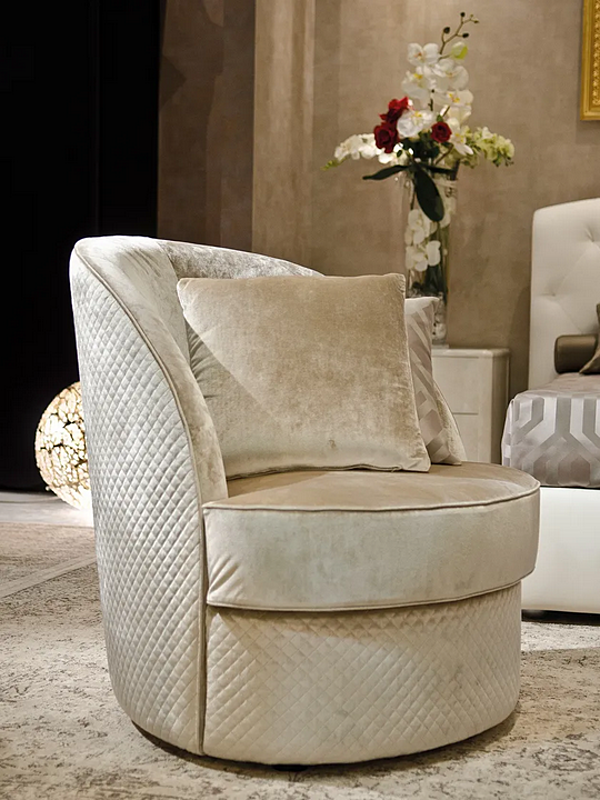 Upholstered fabric armchair with gold accents CASA +39 ARM123 6654 factory CASA +39 from Italy. Foto №2