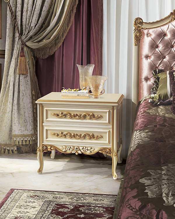 Bedside table ANGELO CAPPELLINI TIMELESS Leoncavallo 60501 factory ANGELO CAPPELLINI from Italy. Foto №1