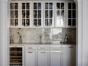 Butler pantry with glossy pearl lacquer finish Martini Interiors Chicago North Shore
