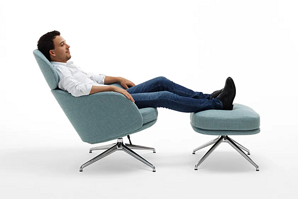 Bergere armchair with removable cover and padded headrest Saba Sunset factory SABA from Italy. Foto №6