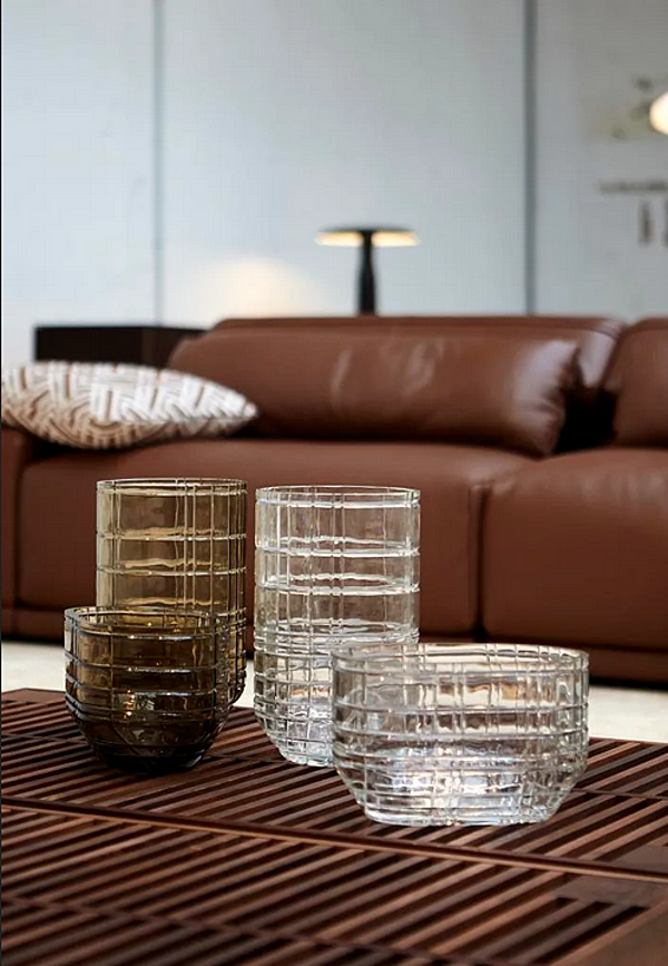 Glass vase Prisme LIGNE ROSET factory LIGNE ROSET from Italy. Foto №4