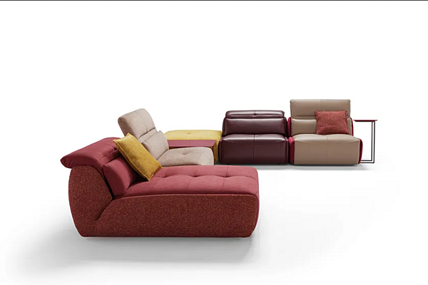 Sectional leather sofa with electric motion Egoitaliano Selfy factory Egoitaliano from Italy. Foto №7