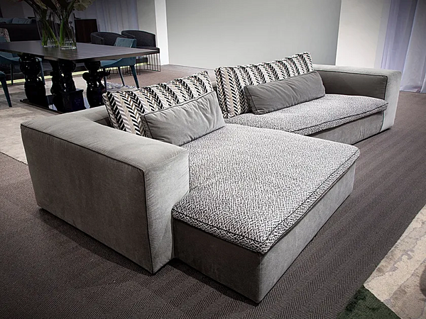 Sectional fabric sofa with chaise longue ERBA ITALIA DAVID factory ERBA ITALIA from Italy. Foto №5