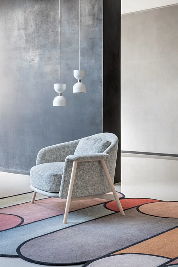 Fabric armchair with armrests Saba Kepi factory SABA from Italy. Foto №6