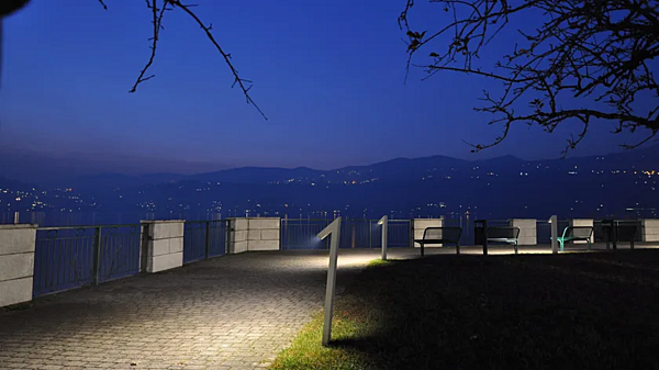 LED Aluminium Bollard Light Chilone Artemide factory Artemide from Italy. Foto №5