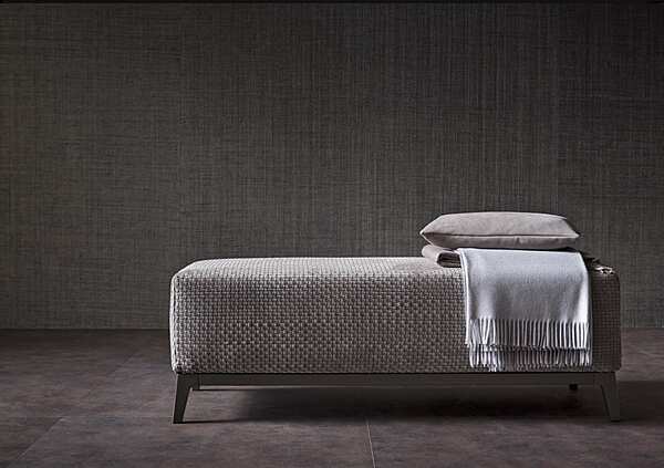Upholstered bench Olivier Flou factory Flou from Italy. Foto №2