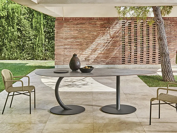 Oval Steel Garden Table Flexion VARASCHIN factory VARASCHIN from Italy. Foto №1