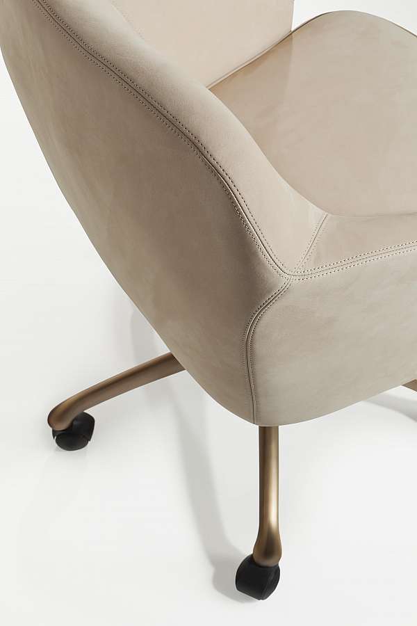 Armchair OAK SC 7010 factory OAK from Italy. Foto №4