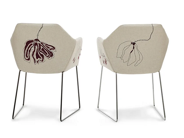 Sled base fabric chair with armrests Saba New York by Marras factory SABA from Italy. Foto №5