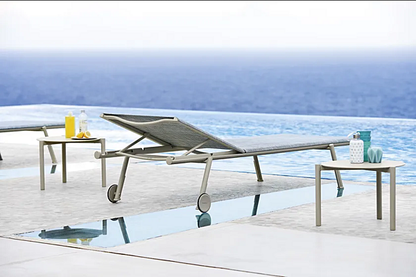 Recliner sun lounger with castors powder coated aluminium VARASCHIN Bahia 2260 factory VARASCHIN from Italy. Foto №16