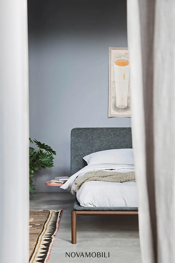 Double bed with upholstered headboard fabric NOVAMOBILI Rain factory NOVAMOBILI from Italy. Foto №3