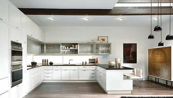 Fitted kitchen with peninsula in wood ASTER CUCINE Timeline factory Aster Cucine from Italy. Foto №1