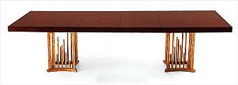 Table CHRISTOPHER GUY 76-0015-LAC