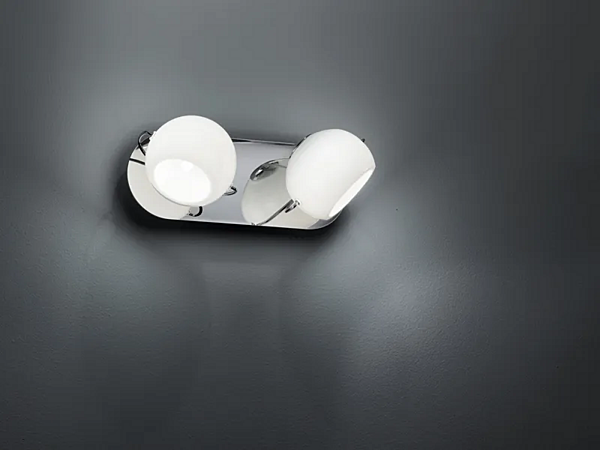 Adjustable wall lamp Fabbian Beluga white factory Fabbian from Italy. Foto №1