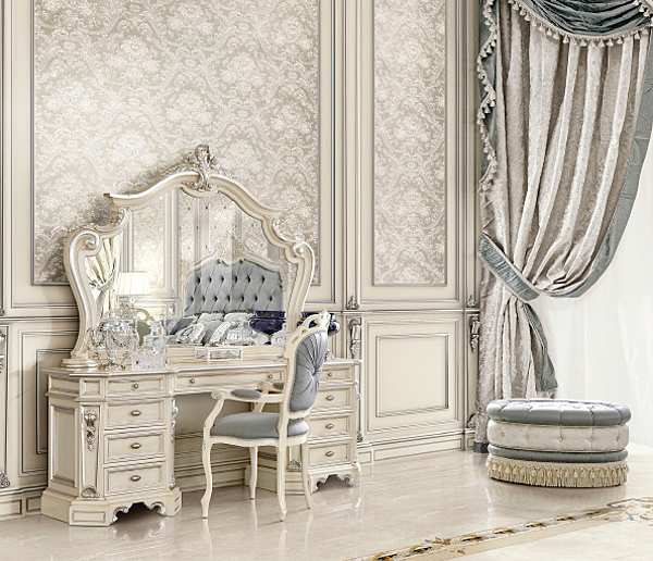 Large classic bedroom with ivory silver trim and gray fabric upholstery factory MODENESE GASTONE from Italy. Foto №4