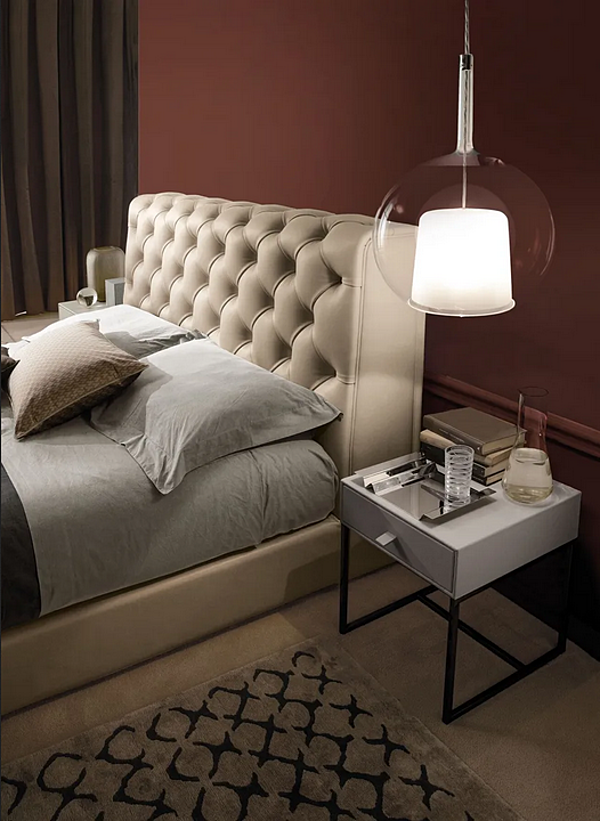 Leather double bed with tufted backrest i 4 Mariani Tudor factory i 4 Mariani from Italy. Foto №4