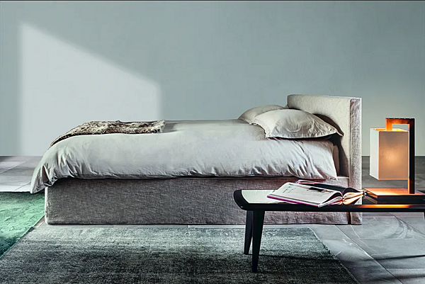 Bed with fabric or leather upholstered headboard VIBIEFFE Tangram 5400 factory VIBIEFFE from Italy. Foto №2