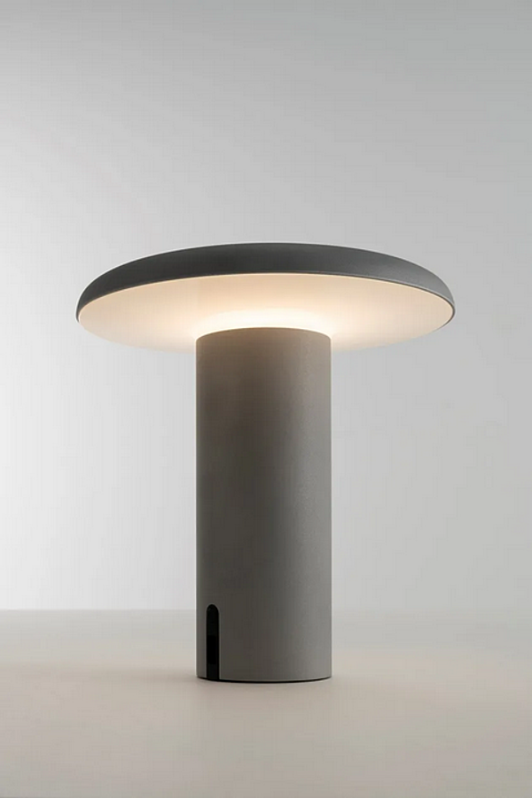 Cordless Aluminium Table Lamp Takku Artemide factory Artemide from Italy. Foto №8