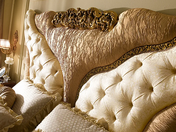 Double bed with upholstered headboard A.R. Arredamenti Grand Royal 1471 factory A.R.ARREDAMENTI SRL from Italy. Foto №6