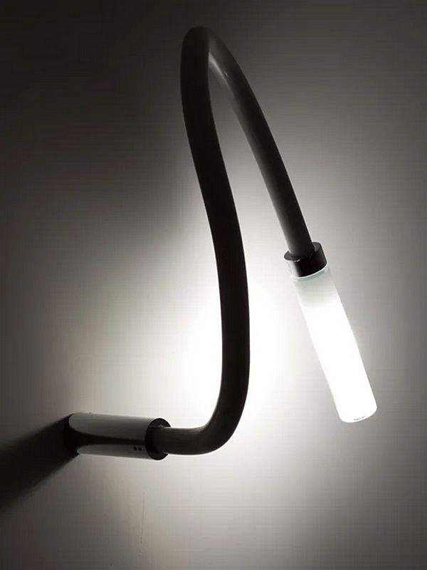 Silicone wall lamp with swing arm Fabbian Snake factory Fabbian from Italy. Foto №5
