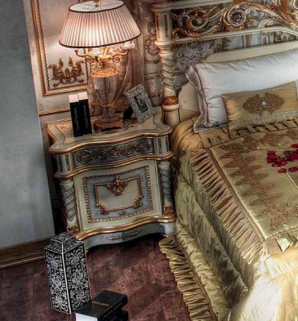 Bedside table ASNAGHI INTERIORS GD8703 factory ASNAGHI INTERIORS from Italy. Foto №1