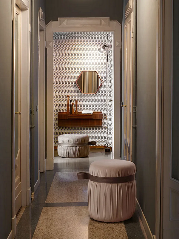 Upholstered Round Fabric Pouf Herm 925 O45 Potocco 925/O45 factory POTOCCO from Italy. Foto №3