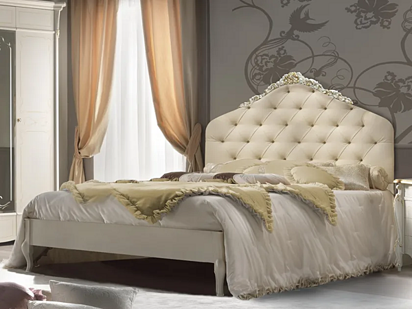 Wooden double bed with tufted backrest CASA +39 Bellini 423 factory CASA +39 from Italy. Foto №1