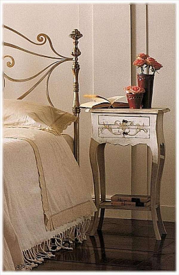 Bedside table VITTORIA ORLANDI Eliseo factory VITTORIA ORLANDI from Italy. Foto №1