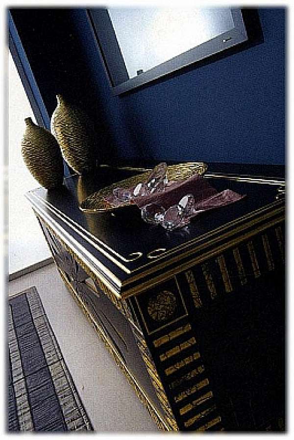 Chest of drawers VISMARA Sitting Case - Gold Eyes factory VISMARA from Italy. Foto №2