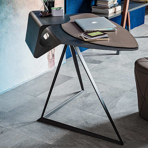 Desk CATTELAN ITALIA Andrea Lucatello STORM factory CATTELAN ITALIA from Italy. Foto №2