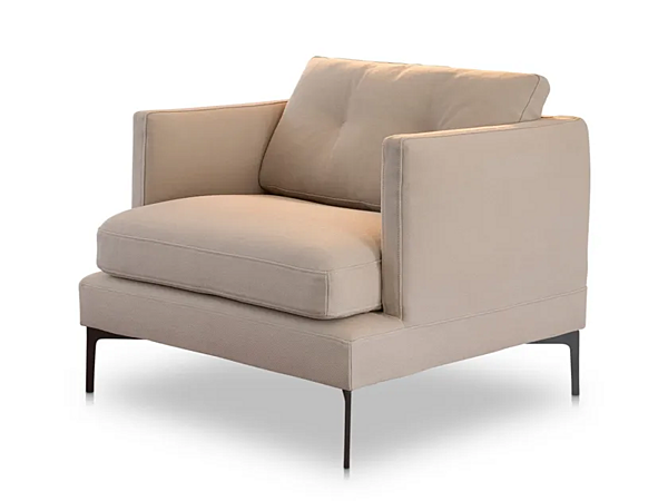 Fabric easy chair with armrests removable cover Baby Essentiel Saba factory SABA from Italy. Foto №1